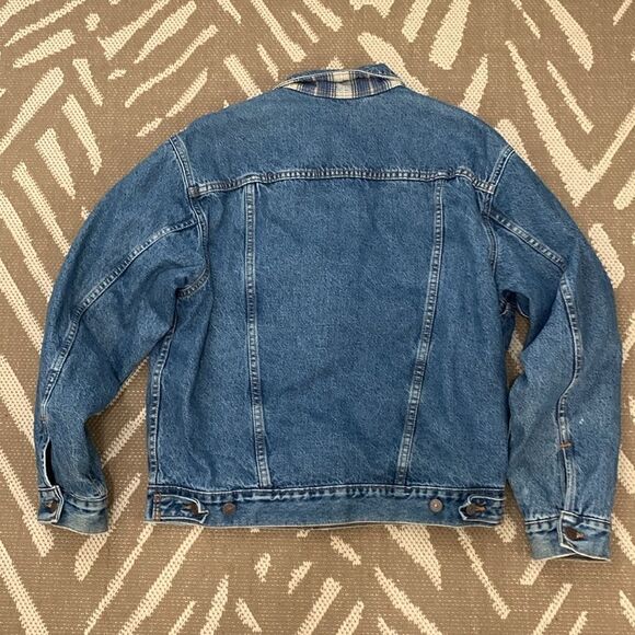 Vintage 90’s Levi’s Medium Wash Trucker Style Lined Denim Jacket Mens Size Small - Picture 10 of 17